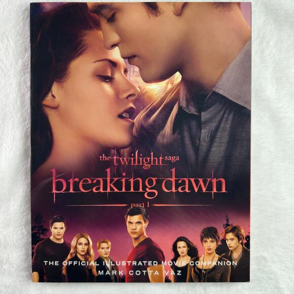 The Twilight Saga Breaking Dawn Part 1 Official Illustrated Movie Companion Book - Picture 1 of 3